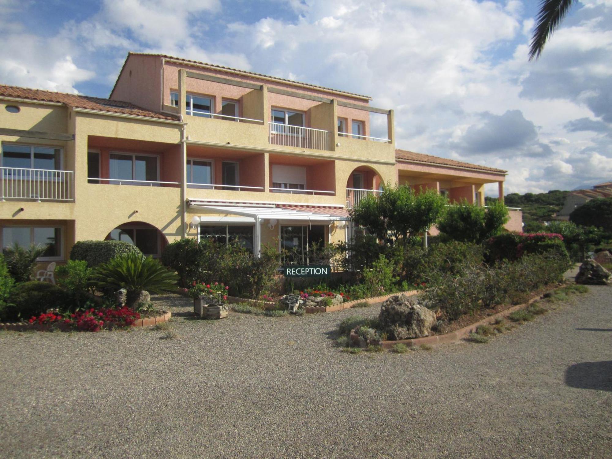Hotel Les Galets Сен-Флоран Екстер'єр фото